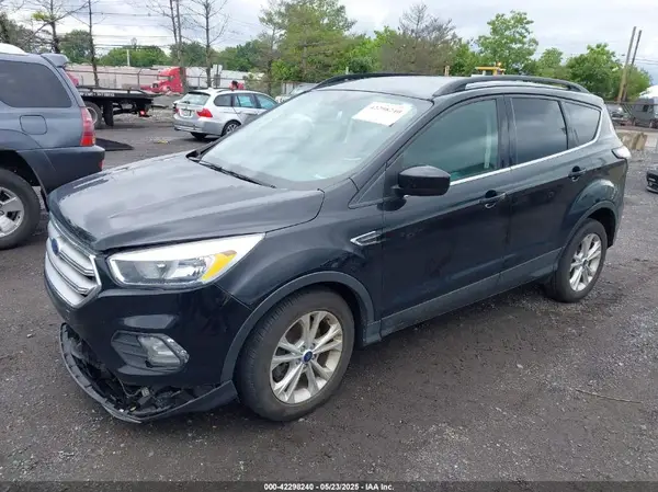 1FMCU9GD7JUB75494 2018 FORD ESCAPE - Image 2
