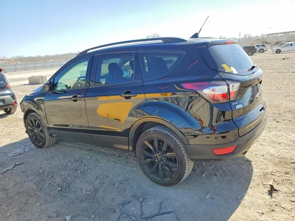 1FMCU9GD7JUC05075 2018 FORD ESCAPE - Image 2