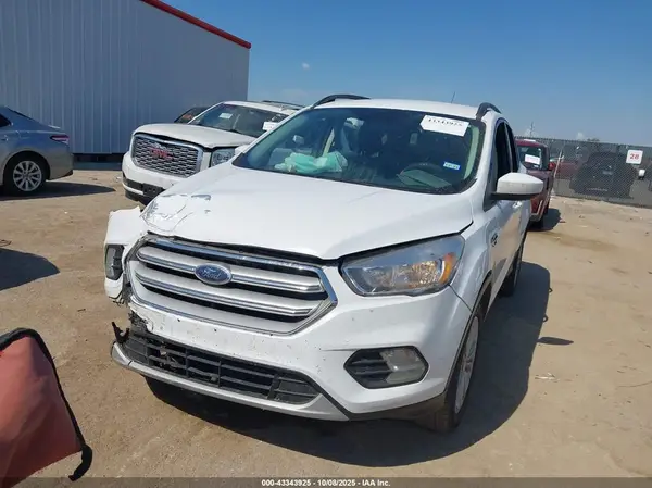 1FMCU9GD7JUC20367 2018 FORD ESCAPE - Image 2