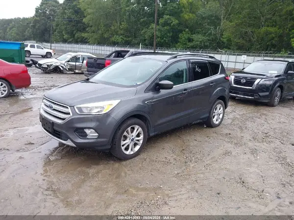 1FMCU9GD7JUC36780 2018 FORD ESCAPE - Image 2