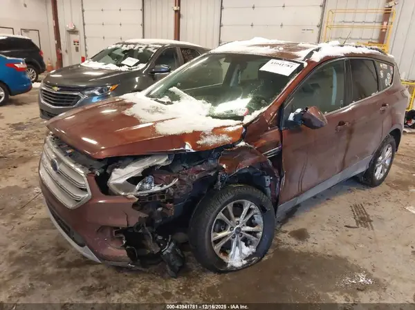 1FMCU9GD7JUC58391 2018 FORD ESCAPE - Image 2