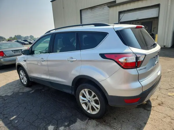1FMCU9GD7JUC60948 2018 FORD ESCAPE - Image 2