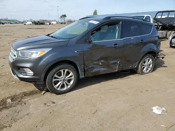 1FMCU9GD7JUC75465 2018 FORD ESCAPE - Image 1