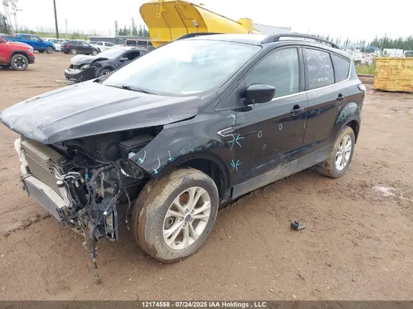 1FMCU9GD7JUC82657 2018 FORD ESCAPE - Image 2