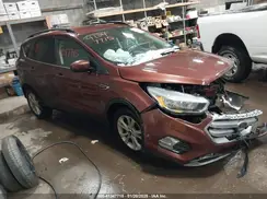 1FMCU9GD7JUC88717 2018 FORD ESCAPE