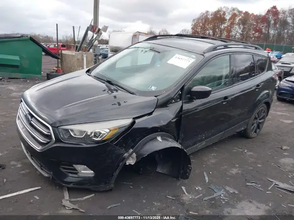 1FMCU9GD7JUC99815 2018 FORD ESCAPE - Image 2