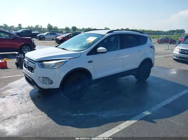 1FMCU9GD7JUD03751 2018 FORD ESCAPE - Image 2
