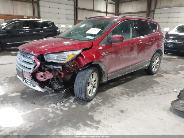 1FMCU9GD7JUD12725 2018 FORD ESCAPE - Image 2