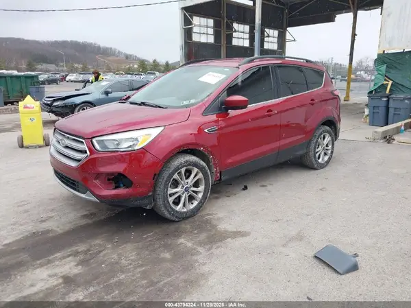 1FMCU9GD7JUD35860 2018 FORD ESCAPE - Image 2
