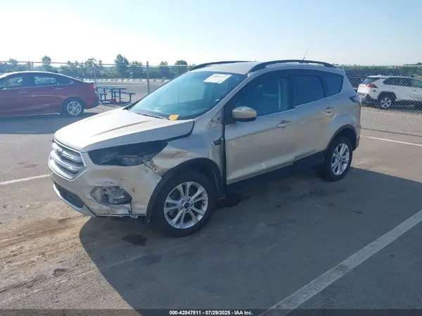 1FMCU9GD7JUD57180 2018 FORD ESCAPE - Image 2