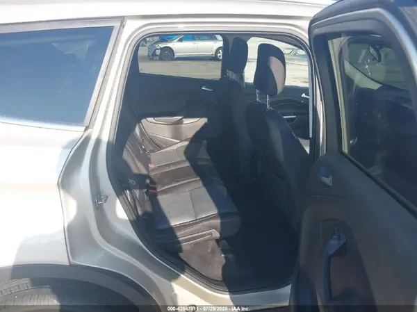 1FMCU9GD7JUD57180 2018 FORD ESCAPE - Image 8