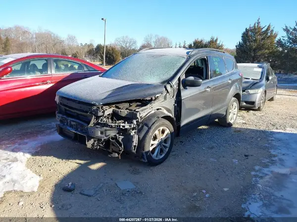 1FMCU9GD7JUD61374 2018 FORD ESCAPE - Image 2