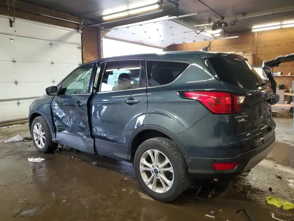 1FMCU9GD7KUA03385 2019 FORD ESCAPE - Image 2