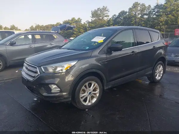 1FMCU9GD7KUA28240 2019 FORD ESCAPE - Image 2