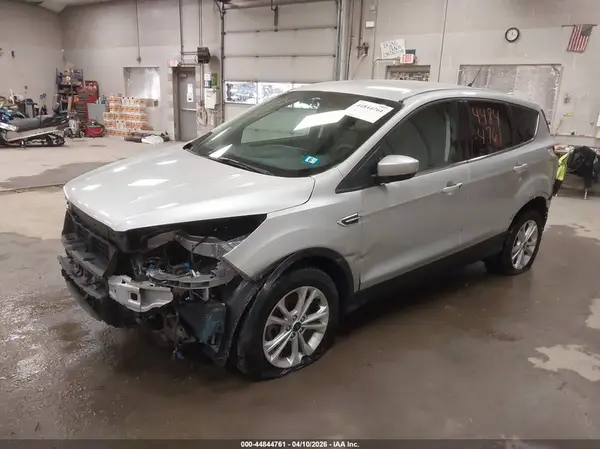 1FMCU9GD7KUB18049 2019 FORD ESCAPE - Image 2