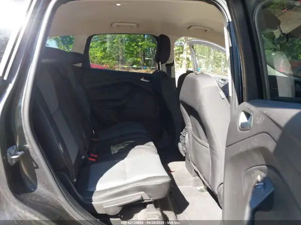 1FMCU9GD7KUB23316 2019 FORD ESCAPE - Image 8