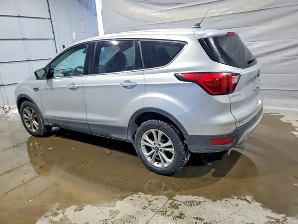 1FMCU9GD7KUB41685 2019 FORD ESCAPE - Image 2