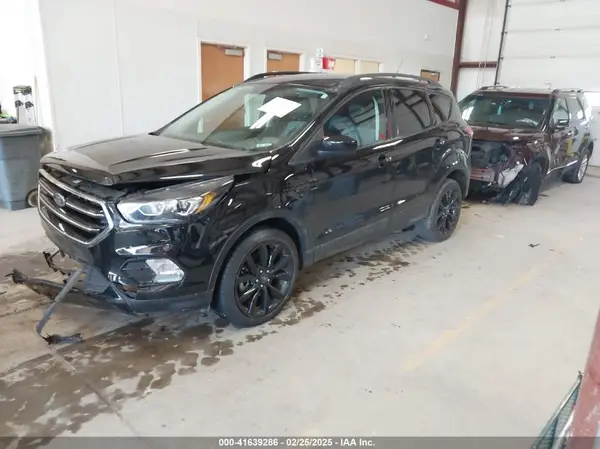1FMCU9GD7KUB56204 2019 FORD ESCAPE - Image 2