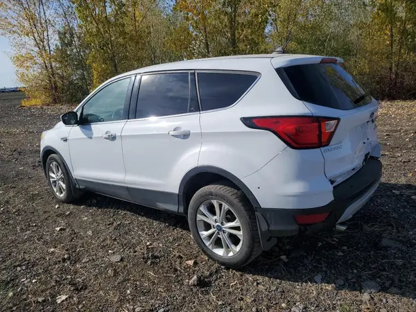 1FMCU9GD7KUB72421 2019 FORD ESCAPE - Image 2