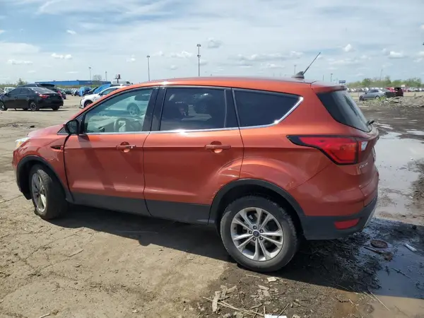 1FMCU9GD7KUC00377 2019 FORD ESCAPE - Image 2