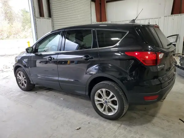 1FMCU9GD7KUC06115 2019 FORD ESCAPE - Image 2