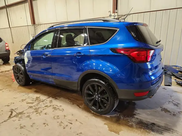 1FMCU9GD7KUC18863 2019 FORD ESCAPE - Image 2