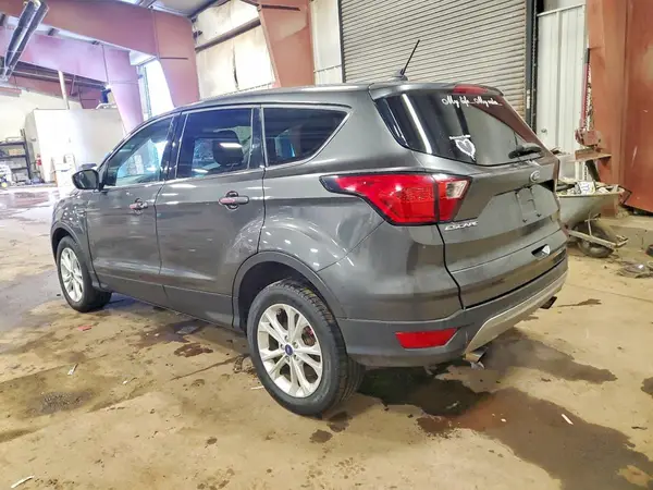 1FMCU9GD7KUC23786 2019 FORD ESCAPE - Image 2