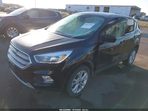 1FMCU9GD7KUC27496 2019 FORD ESCAPE - Image 2
