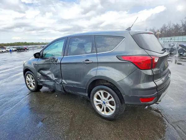 1FMCU9GD7KUC36151 2019 FORD ESCAPE - Image 2