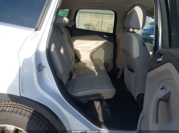 1FMCU9GD8HUA89220 2017 FORD ESCAPE - Image 8