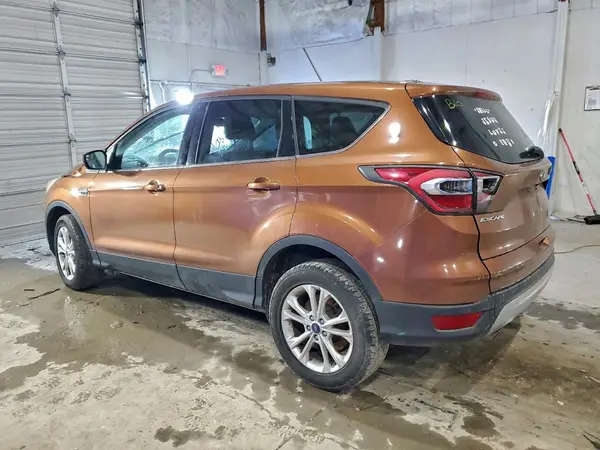 1FMCU9GD8HUA91386 2017 FORD ESCAPE - Image 2