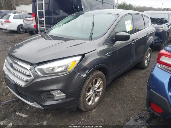 1FMCU9GD8HUA97785 2017 FORD ESCAPE - Image 2