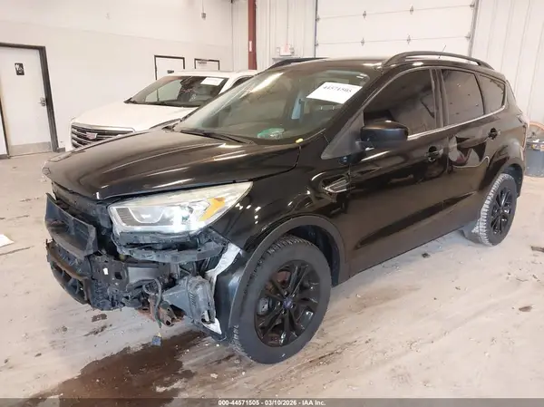 1FMCU9GD8HUB07330 2017 FORD ESCAPE - Image 2