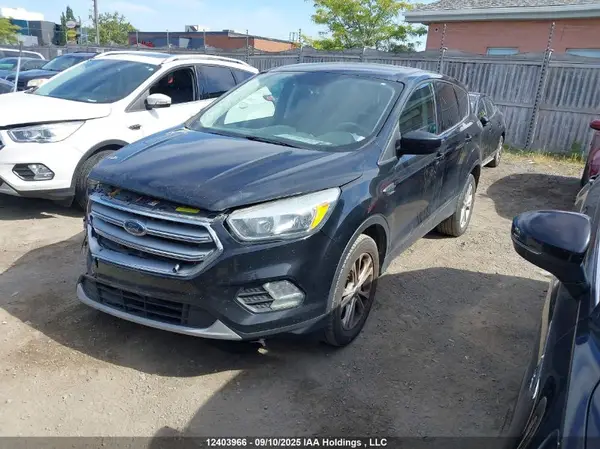 1FMCU9GD8HUB07392 2017 FORD ESCAPE - Image 2