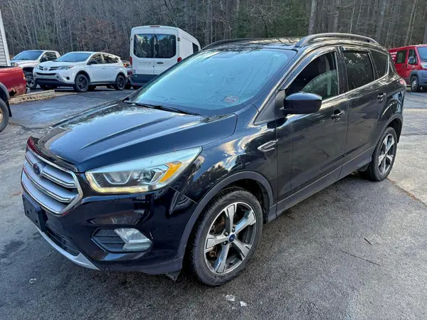 1FMCU9GD8HUB33975 2017 FORD ESCAPE - Image 2