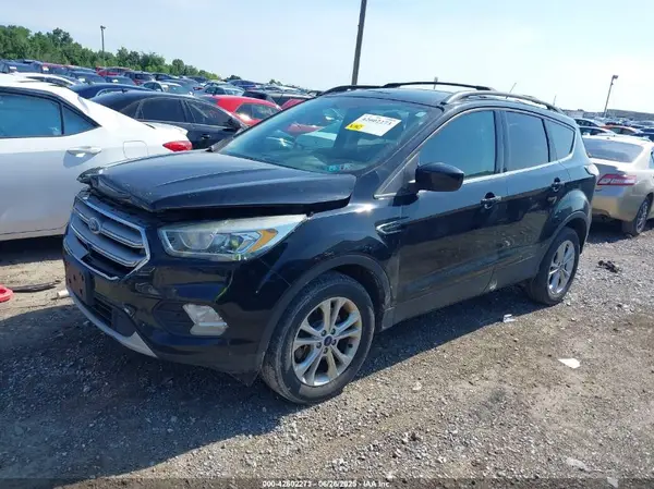 1FMCU9GD8HUB55586 2017 FORD ESCAPE - Image 2
