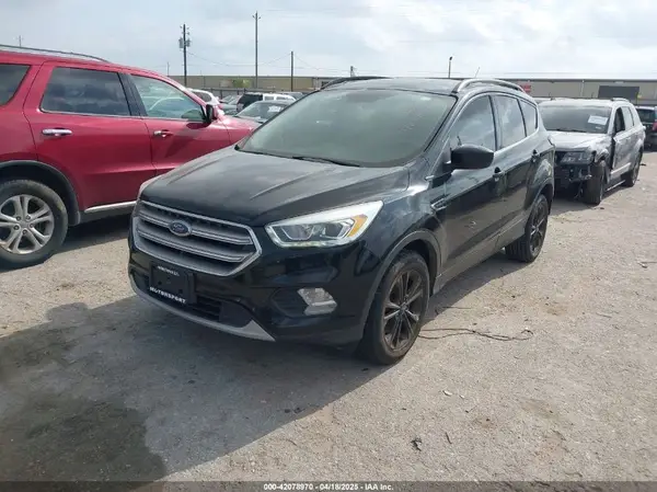 1FMCU9GD8HUB67088 2017 FORD ESCAPE - Image 2
