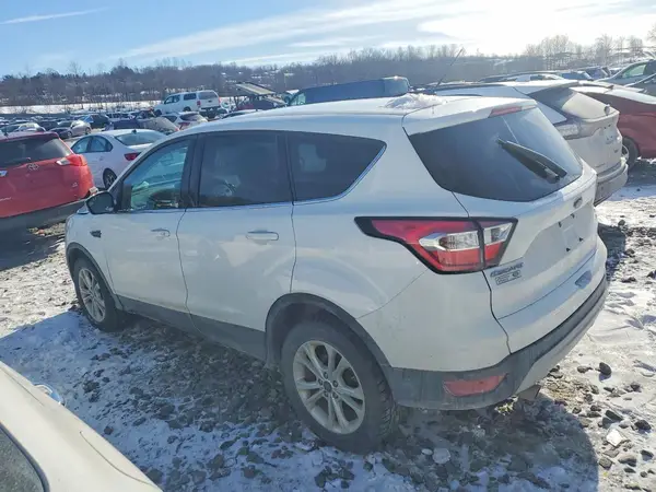 1FMCU9GD8HUB72694 2017 FORD ESCAPE - Image 2