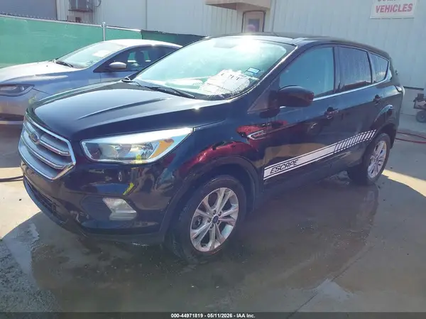 1FMCU9GD8HUB99975 2017 FORD ESCAPE - Image 2