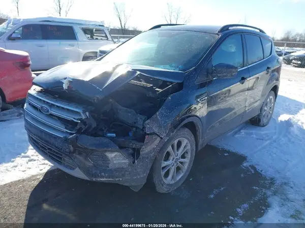1FMCU9GD8HUC03944 2017 FORD ESCAPE - Image 2