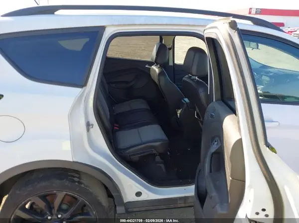 1FMCU9GD8HUC49483 2017 FORD ESCAPE - Image 8