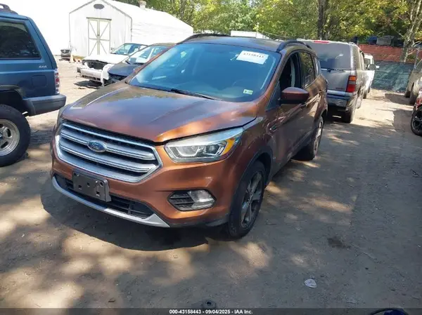 1FMCU9GD8HUC60760 2017 FORD ESCAPE - Image 2