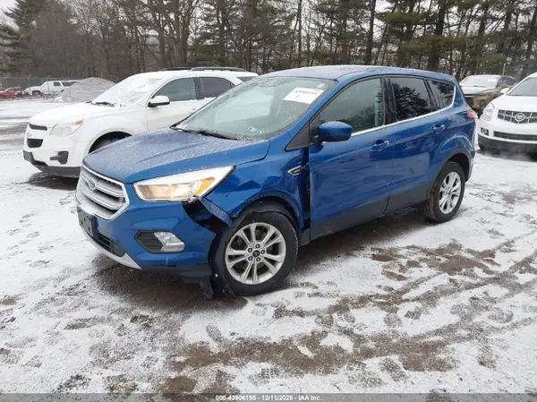1FMCU9GD8HUD06927 2017 FORD ESCAPE - Image 2