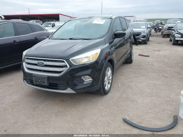 1FMCU9GD8HUD11190 2017 FORD ESCAPE - Image 2