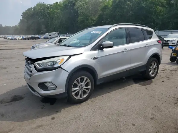 1FMCU9GD8HUD15028 2017 FORD ESCAPE - Image 1