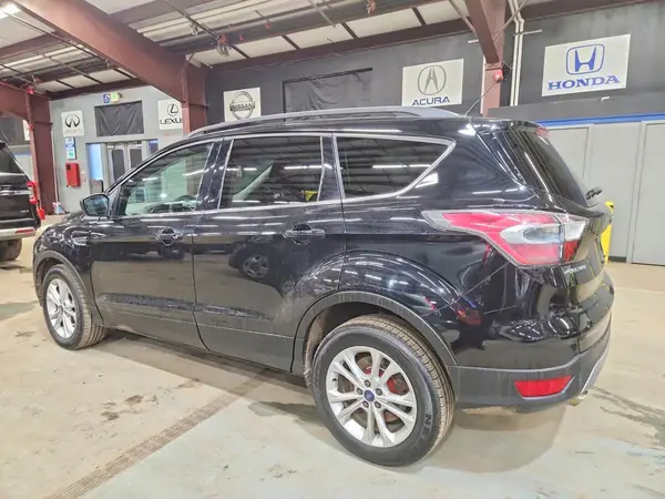 1FMCU9GD8HUD20827 2017 FORD ESCAPE - Image 2