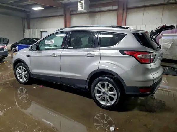 1FMCU9GD8HUD49812 2017 FORD ESCAPE - Image 2