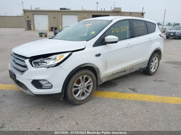 1FMCU9GD8HUD61667 2017 FORD ESCAPE - Image 2