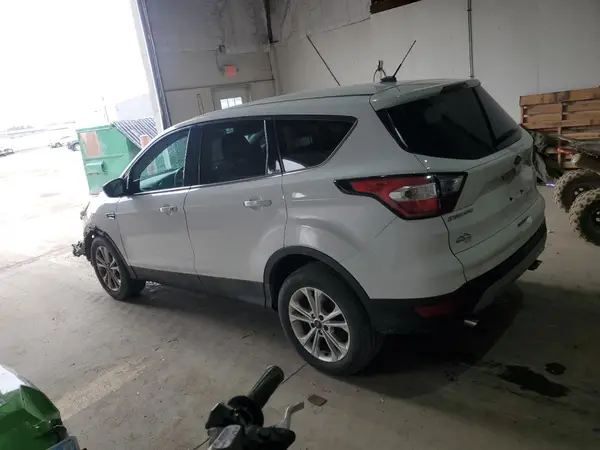 1FMCU9GD8HUD76587 2017 FORD ESCAPE - Image 2