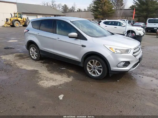 1FMCU9GD8HUD95284 2017 FORD ESCAPE - Image 1